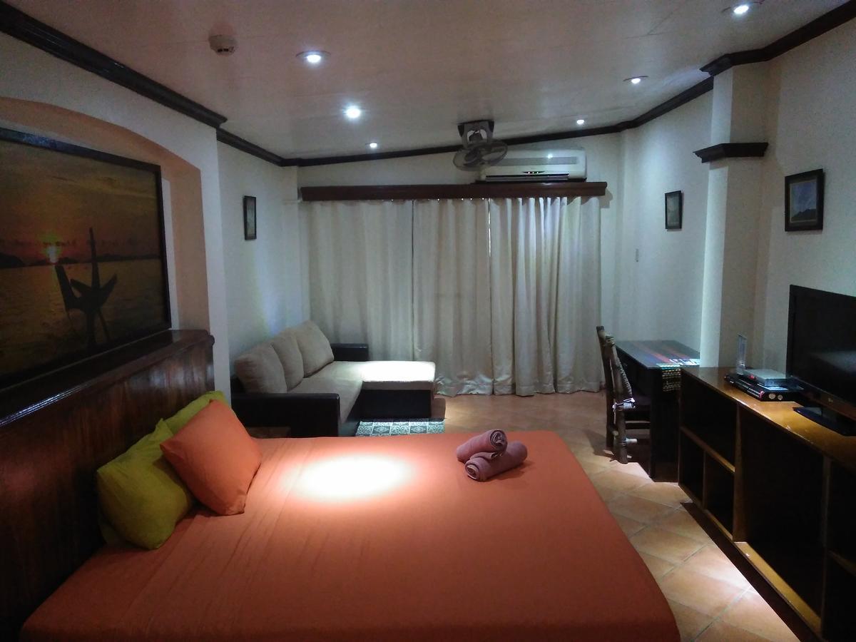 แมงโกส บีชฟรอนต์ รีสอร์ต Hotel โอลองกาโป ภายนอก รูปภาพ