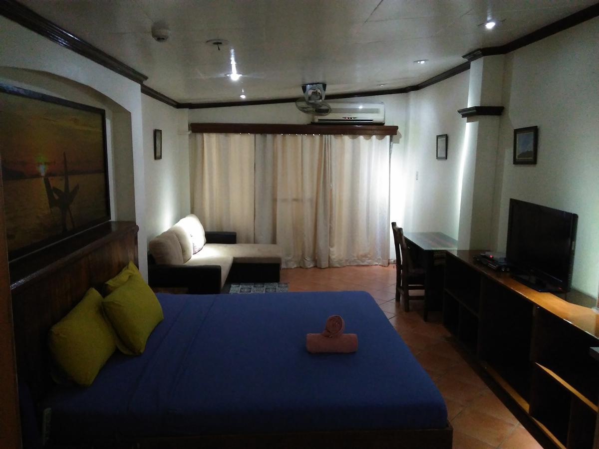 แมงโกส บีชฟรอนต์ รีสอร์ต Hotel โอลองกาโป ภายนอก รูปภาพ