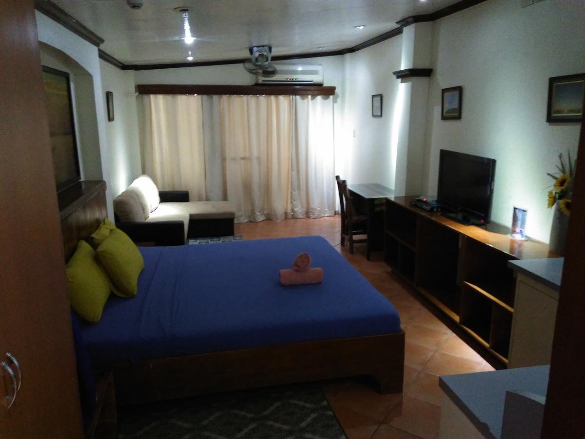 แมงโกส บีชฟรอนต์ รีสอร์ต Hotel โอลองกาโป ภายนอก รูปภาพ