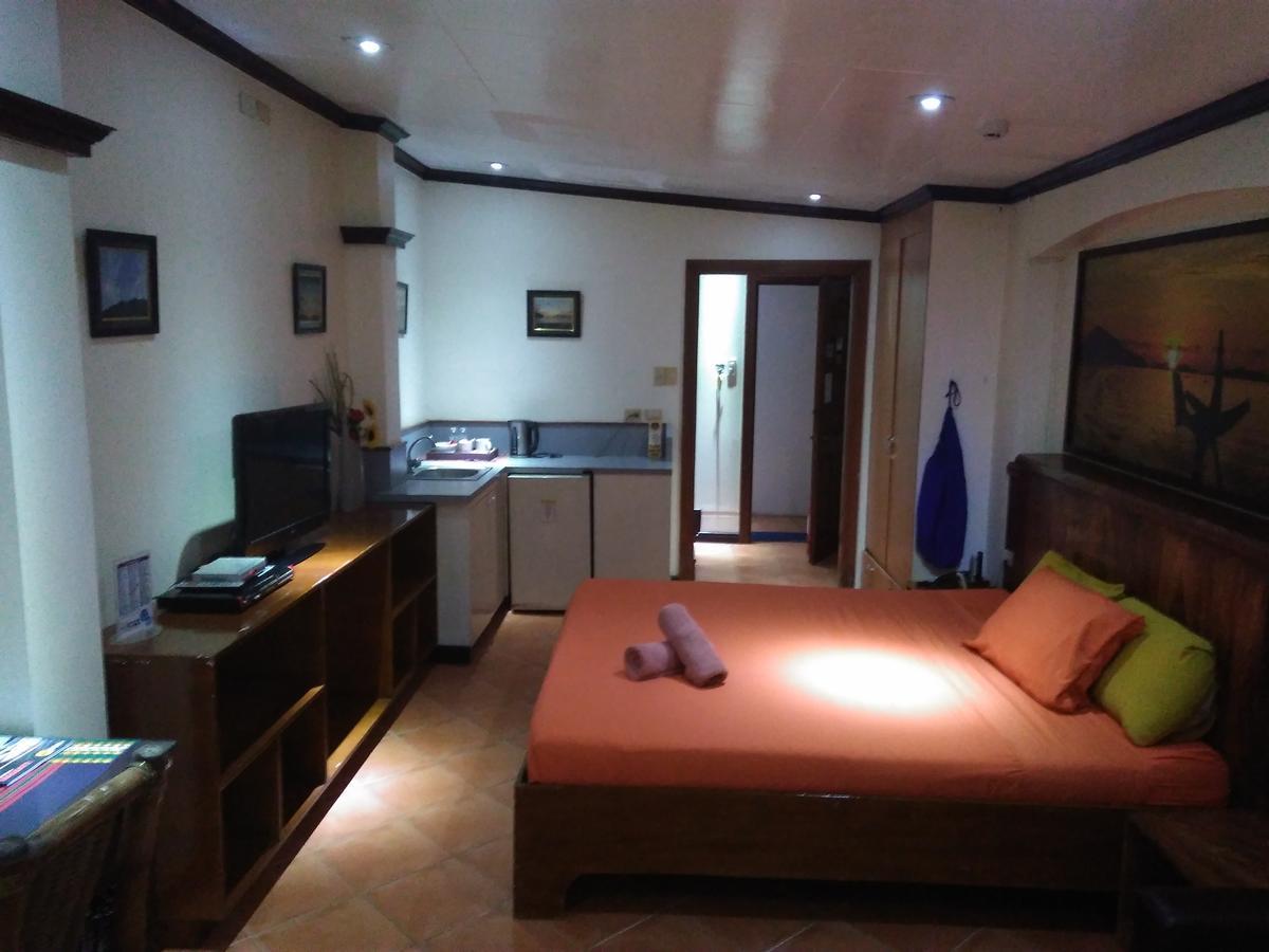 แมงโกส บีชฟรอนต์ รีสอร์ต Hotel โอลองกาโป ภายนอก รูปภาพ